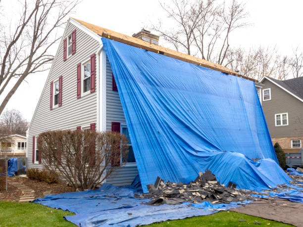 Siding Removal and Disposal in Sandy Oaks, TX